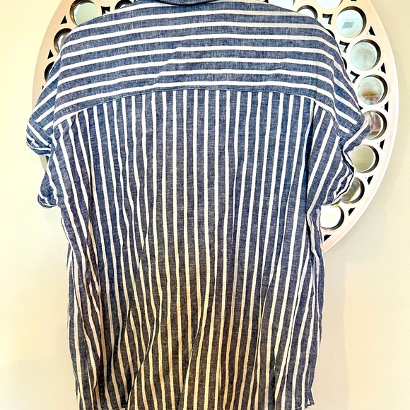 Linen Striped Blouse - Picture 2 of 3